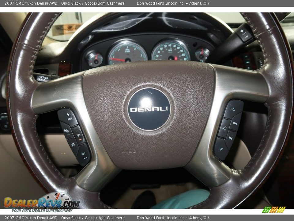 2007 GMC Yukon Denali AWD Onyx Black / Cocoa/Light Cashmere Photo #18