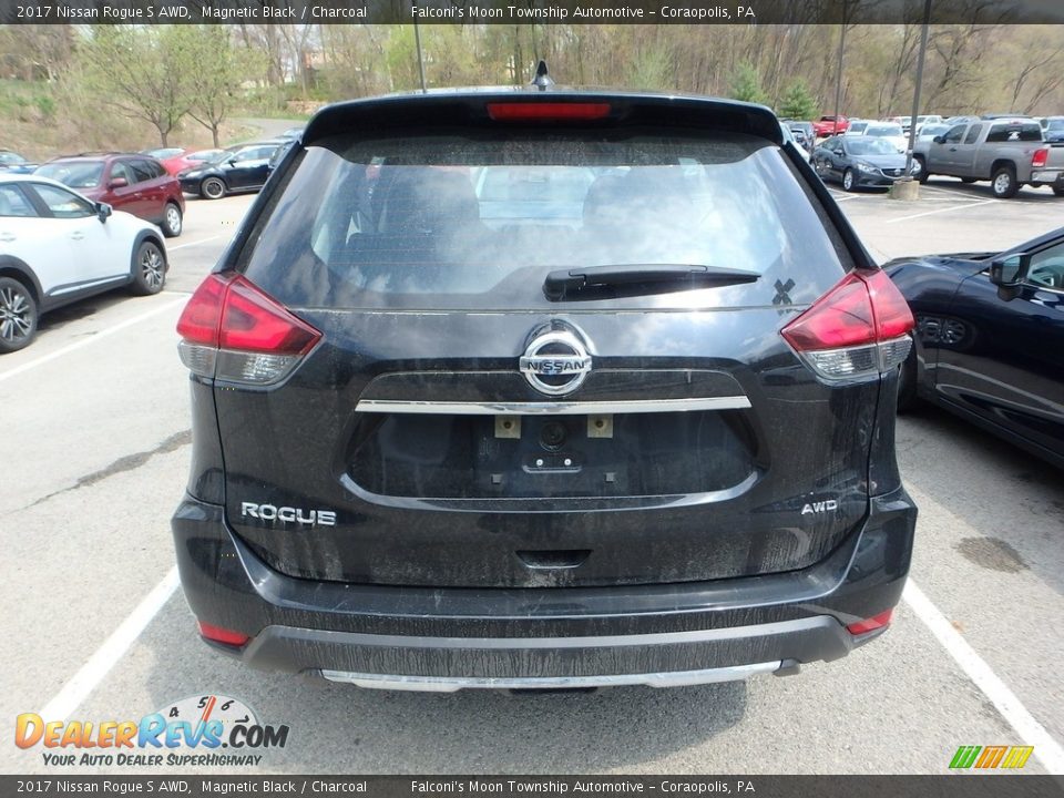 2017 Nissan Rogue S AWD Magnetic Black / Charcoal Photo #3