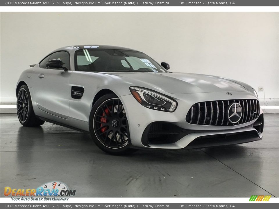 Front 3/4 View of 2018 Mercedes-Benz AMG GT S Coupe Photo #12