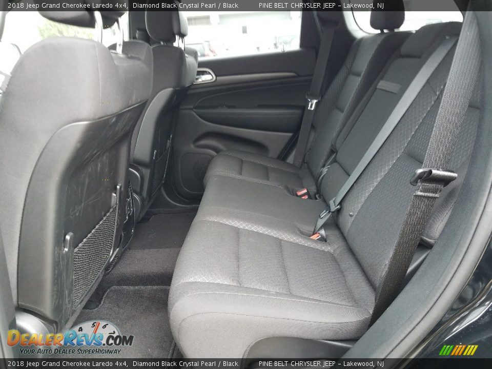 2018 Jeep Grand Cherokee Laredo 4x4 Diamond Black Crystal Pearl / Black Photo #3