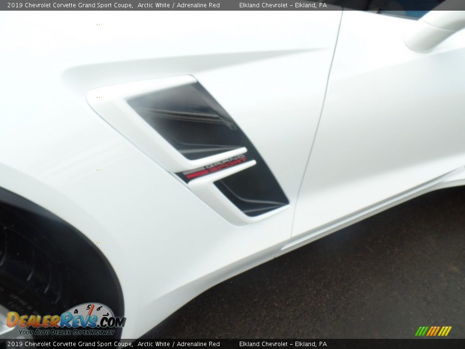 2019 Chevrolet Corvette Grand Sport Coupe Arctic White / Adrenaline Red Photo #22