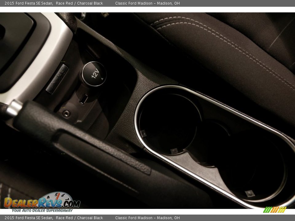 2015 Ford Fiesta SE Sedan Race Red / Charcoal Black Photo #18