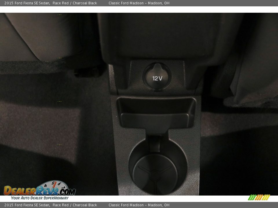 2015 Ford Fiesta SE Sedan Race Red / Charcoal Black Photo #22