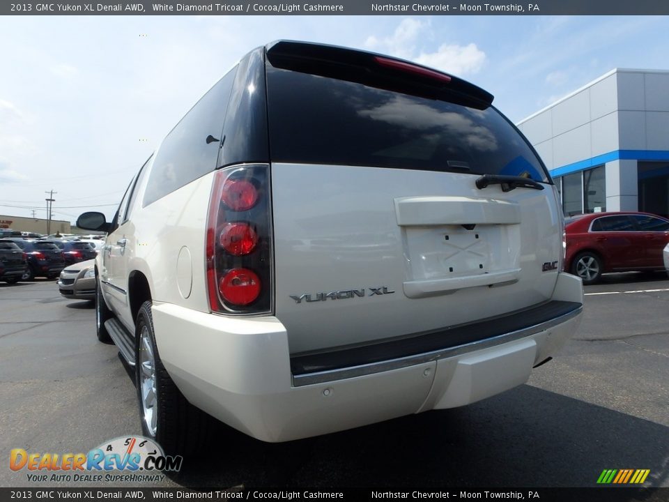 2013 GMC Yukon XL Denali AWD White Diamond Tricoat / Cocoa/Light Cashmere Photo #5