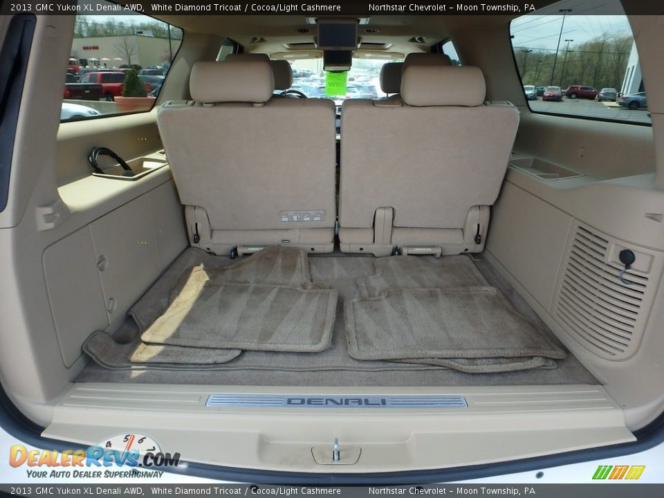 2013 GMC Yukon XL Denali AWD White Diamond Tricoat / Cocoa/Light Cashmere Photo #7