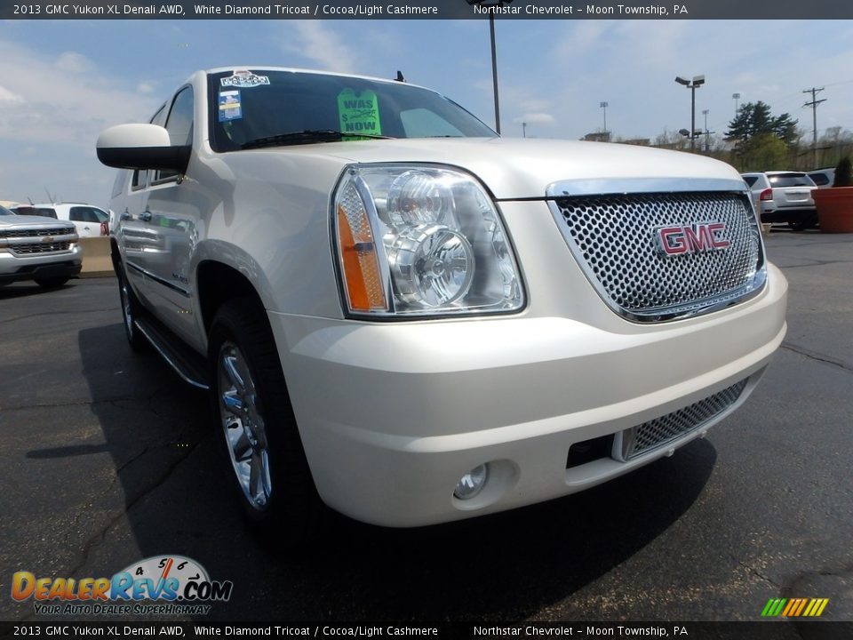 2013 GMC Yukon XL Denali AWD White Diamond Tricoat / Cocoa/Light Cashmere Photo #12