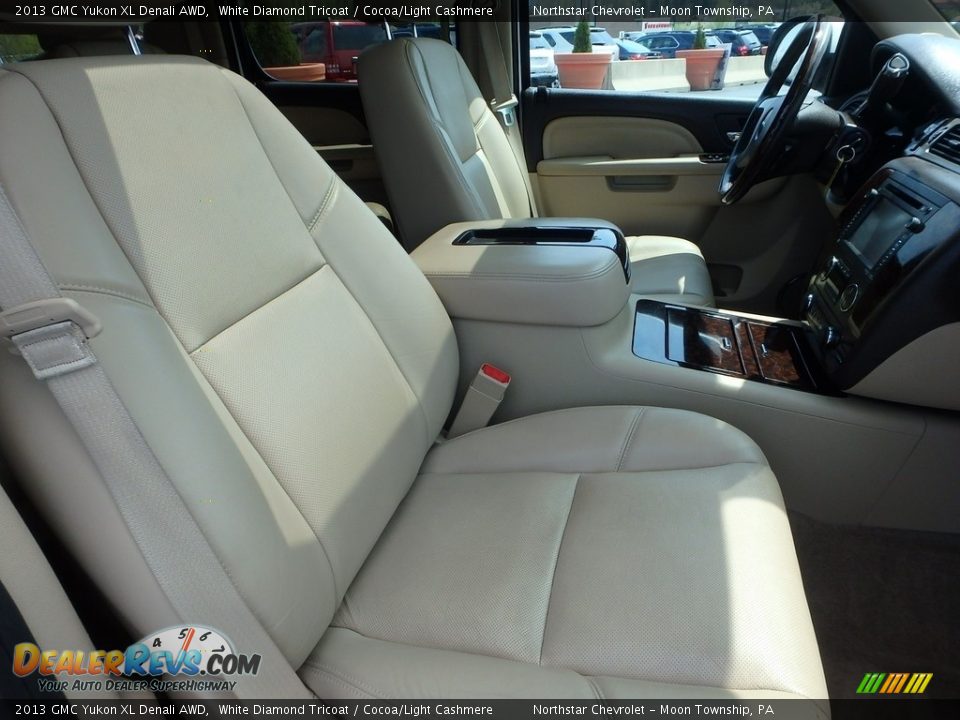 2013 GMC Yukon XL Denali AWD White Diamond Tricoat / Cocoa/Light Cashmere Photo #15