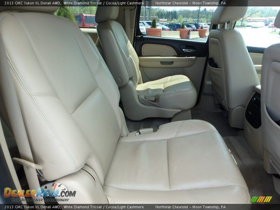 2013 GMC Yukon XL Denali AWD White Diamond Tricoat / Cocoa/Light Cashmere Photo #18