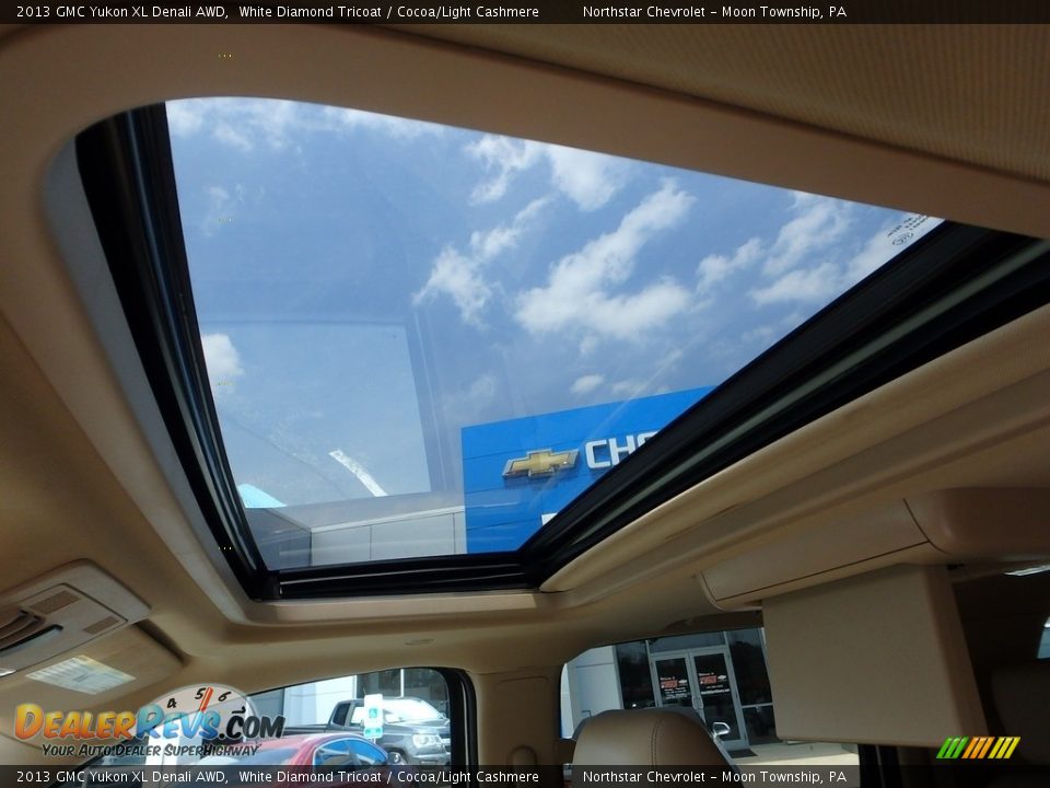 2013 GMC Yukon XL Denali AWD White Diamond Tricoat / Cocoa/Light Cashmere Photo #25