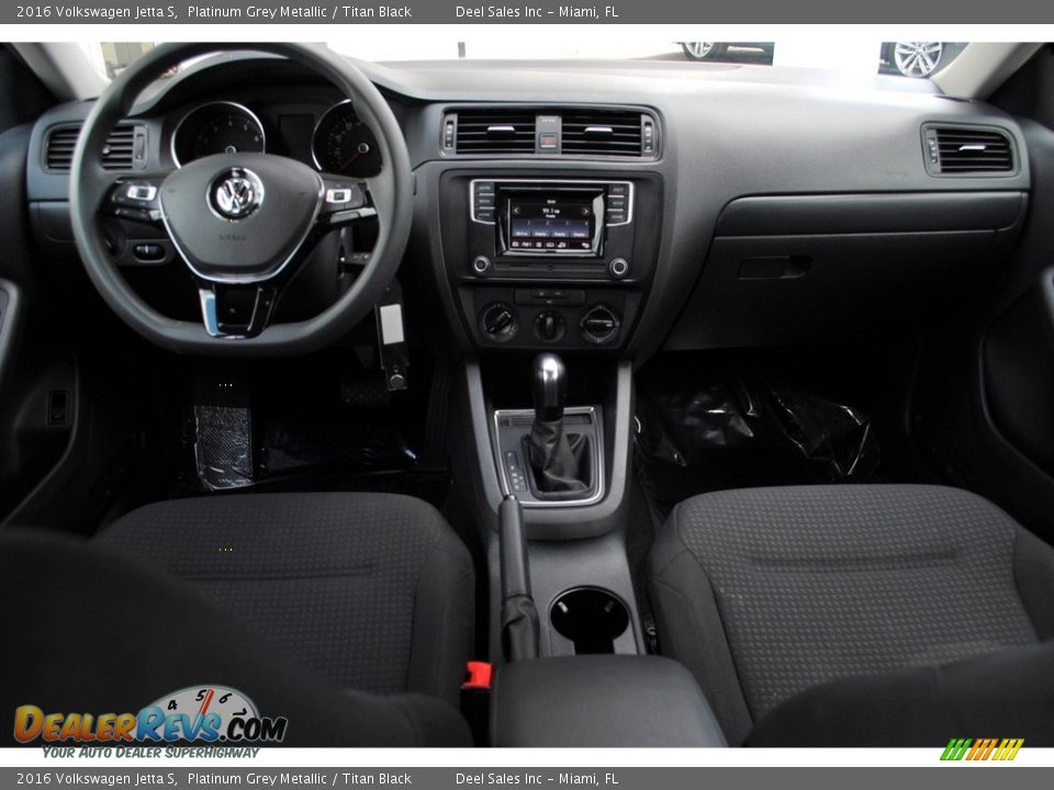 2016 Volkswagen Jetta S Platinum Grey Metallic / Titan Black Photo #13