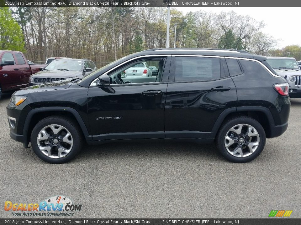 2018 Jeep Compass Limited 4x4 Diamond Black Crystal Pearl / Black/Ski Gray Photo #3