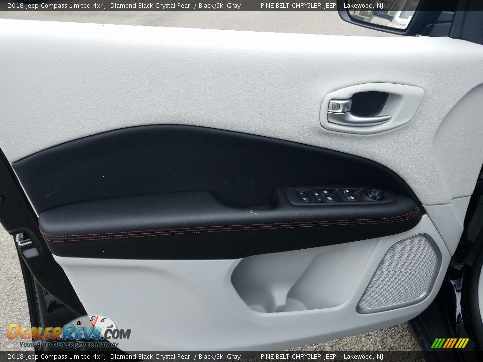 2018 Jeep Compass Limited 4x4 Diamond Black Crystal Pearl / Black/Ski Gray Photo #6