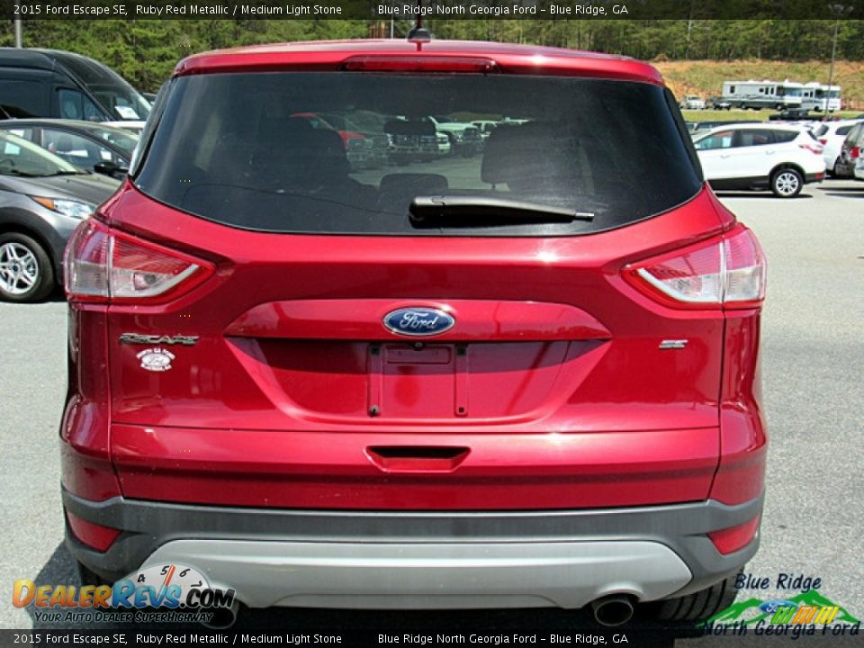 2015 Ford Escape SE Ruby Red Metallic / Medium Light Stone Photo #4