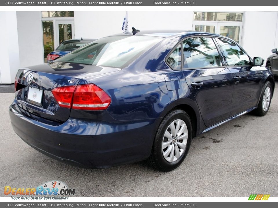 2014 Volkswagen Passat 1.8T Wolfsburg Edition Night Blue Metallic / Titan Black Photo #10