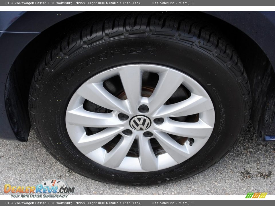 2014 Volkswagen Passat 1.8T Wolfsburg Edition Night Blue Metallic / Titan Black Photo #11