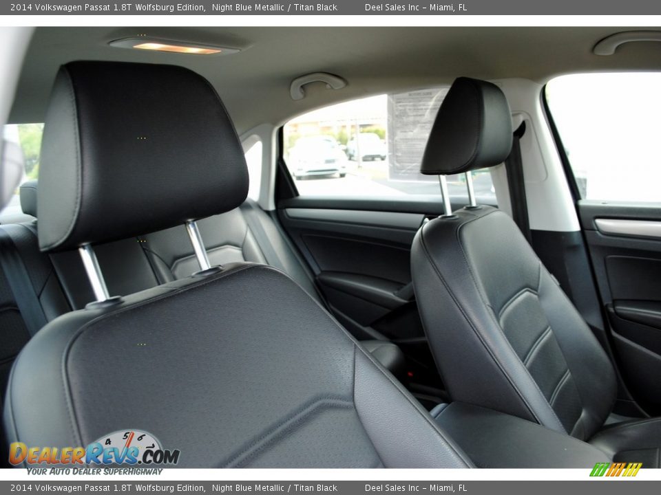 2014 Volkswagen Passat 1.8T Wolfsburg Edition Night Blue Metallic / Titan Black Photo #19