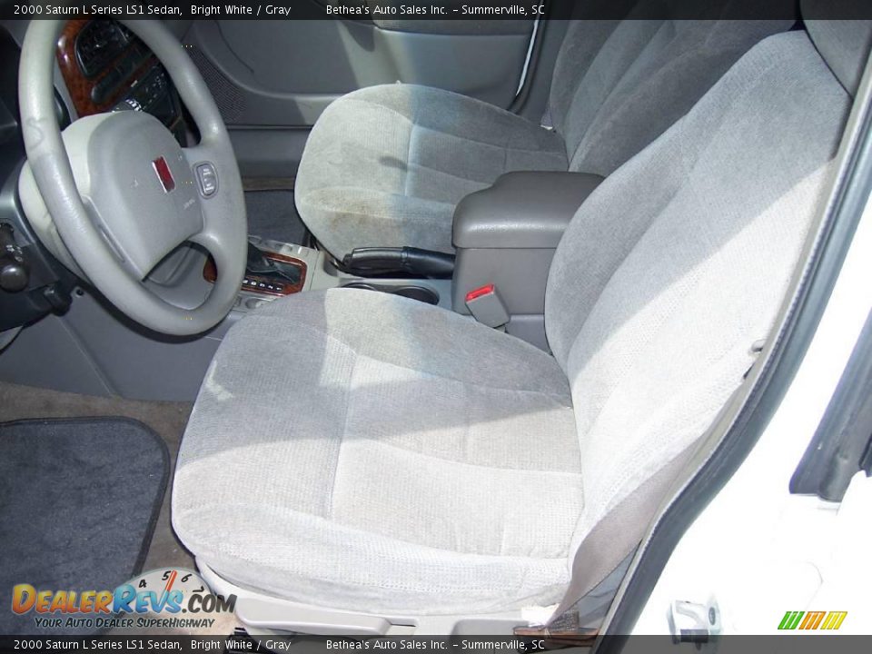2000 Saturn L Series LS1 Sedan Bright White / Gray Photo #4