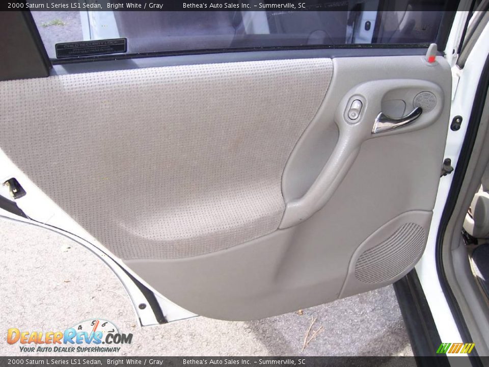 2000 Saturn L Series LS1 Sedan Bright White / Gray Photo #7