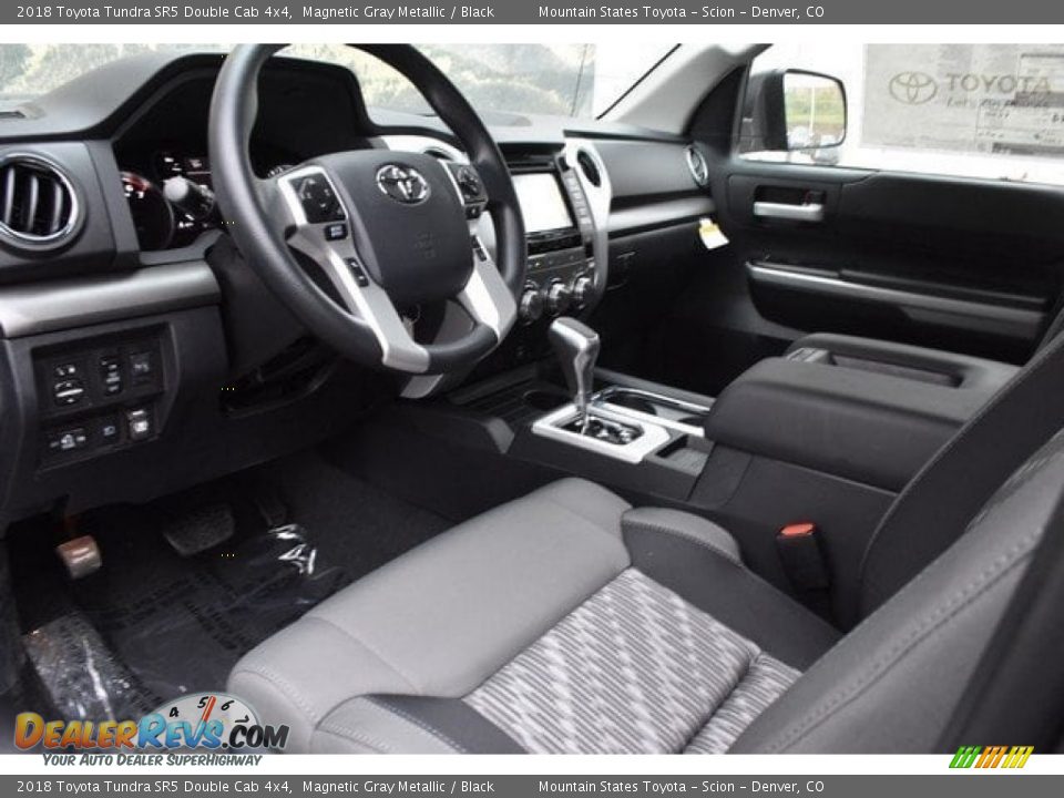 2018 Toyota Tundra SR5 Double Cab 4x4 Magnetic Gray Metallic / Black Photo #5