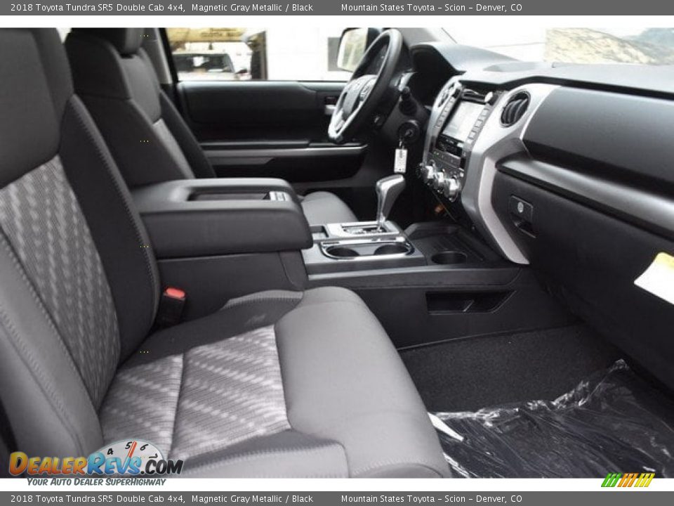 2018 Toyota Tundra SR5 Double Cab 4x4 Magnetic Gray Metallic / Black Photo #12