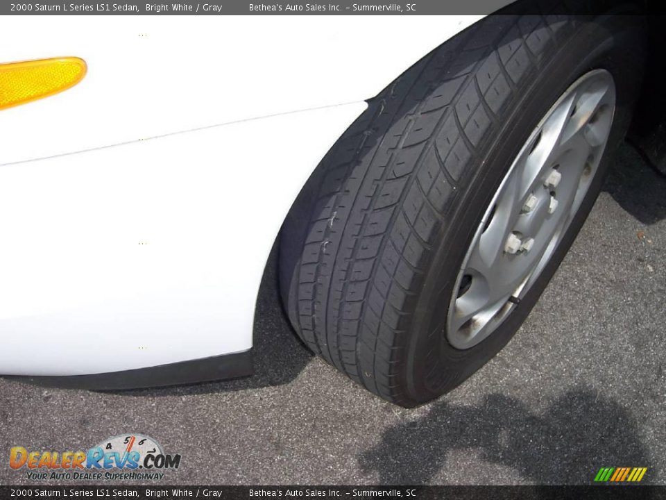 2000 Saturn L Series LS1 Sedan Bright White / Gray Photo #15