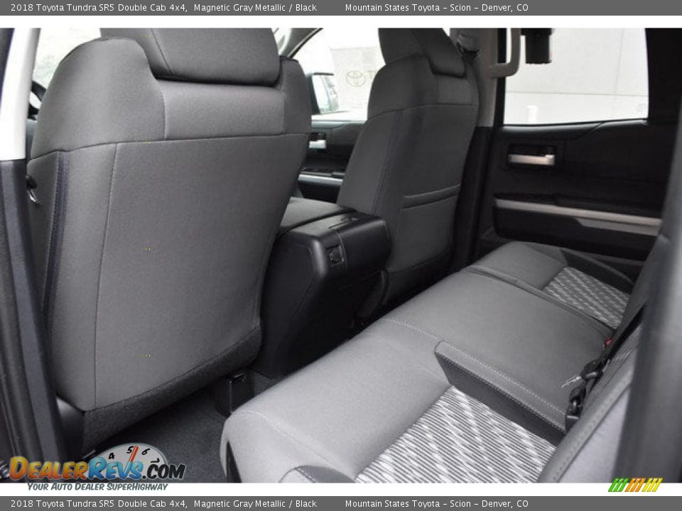 2018 Toyota Tundra SR5 Double Cab 4x4 Magnetic Gray Metallic / Black Photo #14