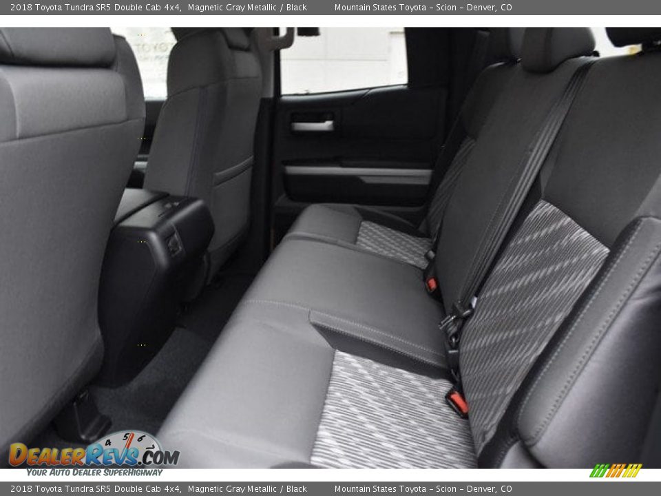 2018 Toyota Tundra SR5 Double Cab 4x4 Magnetic Gray Metallic / Black Photo #15