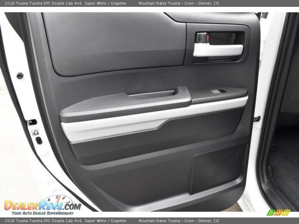 2018 Toyota Tundra SR5 Double Cab 4x4 Super White / Graphite Photo #3