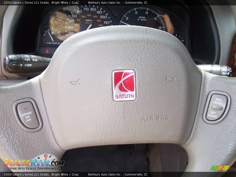 2000 Saturn L Series LS1 Sedan Bright White / Gray Photo #17