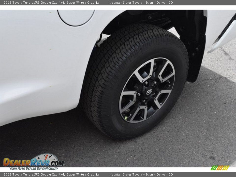2018 Toyota Tundra SR5 Double Cab 4x4 Super White / Graphite Photo #34