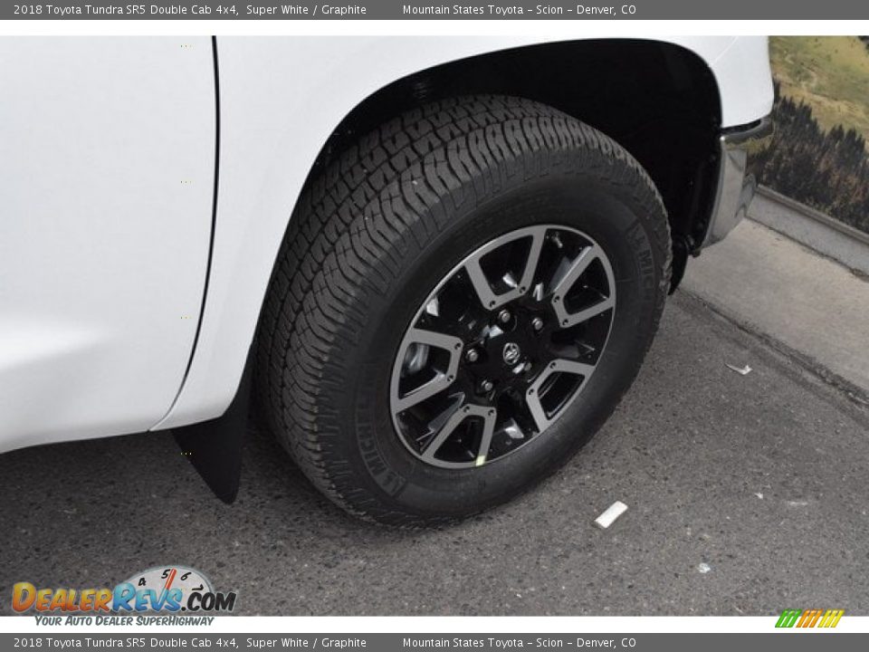 2018 Toyota Tundra SR5 Double Cab 4x4 Super White / Graphite Photo #36