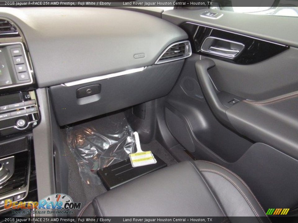 2018 Jaguar F-PACE 25t AWD Prestige Fuji White / Ebony Photo #14
