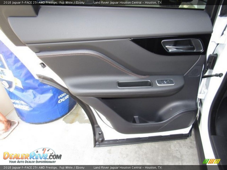 2018 Jaguar F-PACE 25t AWD Prestige Fuji White / Ebony Photo #23