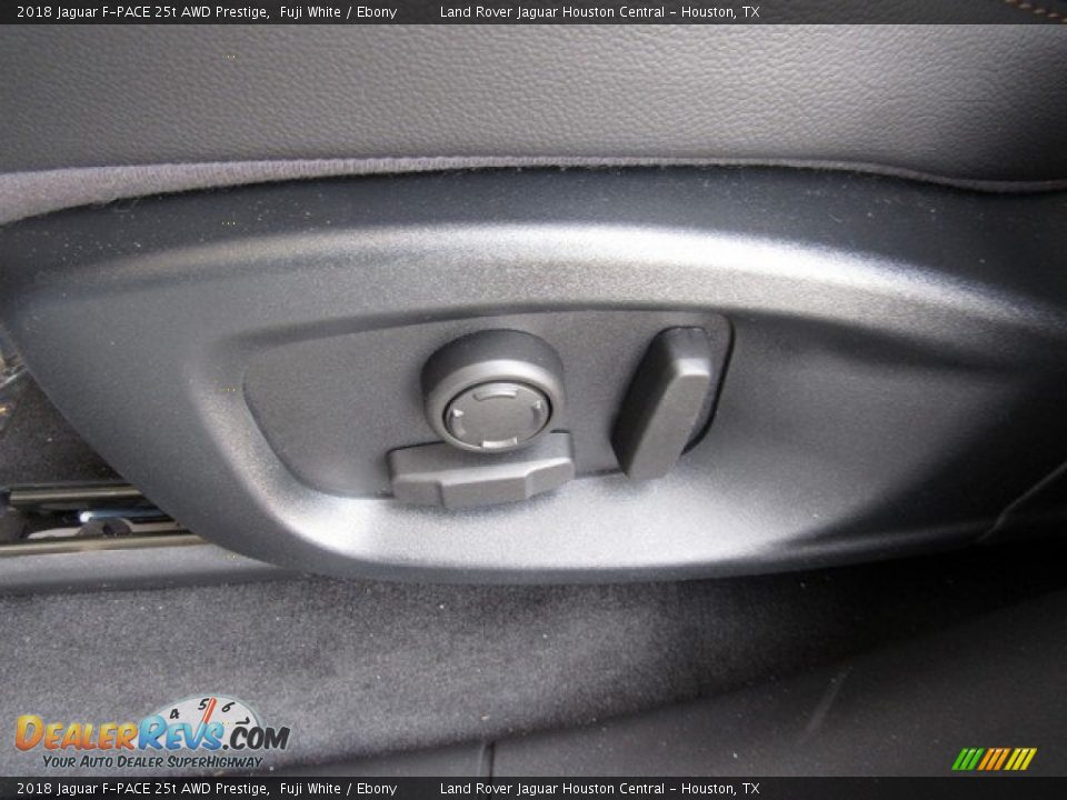 2018 Jaguar F-PACE 25t AWD Prestige Fuji White / Ebony Photo #27
