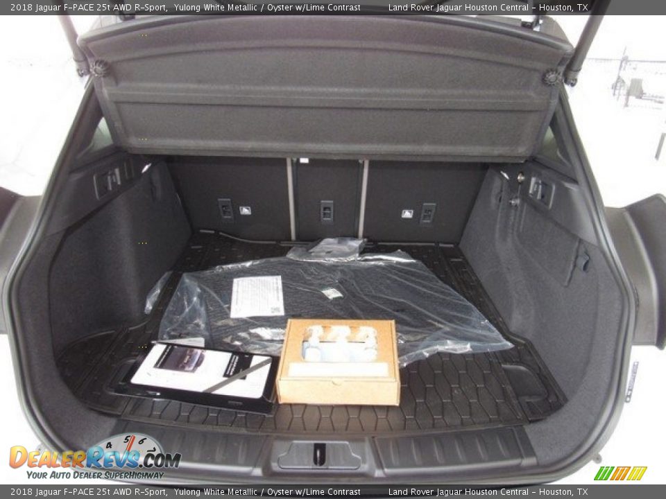 2018 Jaguar F-PACE 25t AWD R-Sport Yulong White Metallic / Oyster w/Lime Contrast Photo #16