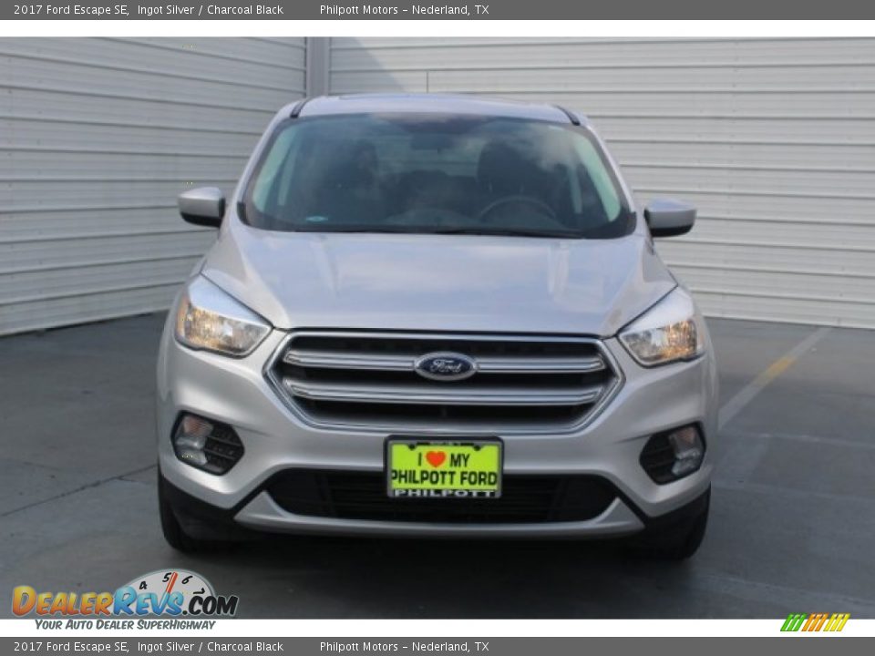 2017 Ford Escape SE Ingot Silver / Charcoal Black Photo #2