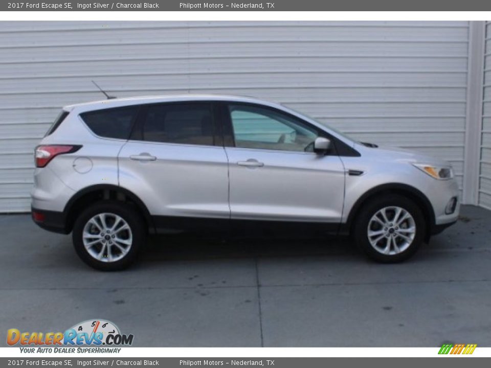 2017 Ford Escape SE Ingot Silver / Charcoal Black Photo #10