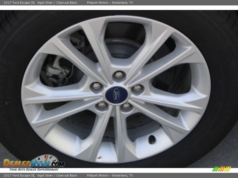 2017 Ford Escape SE Ingot Silver / Charcoal Black Photo #11