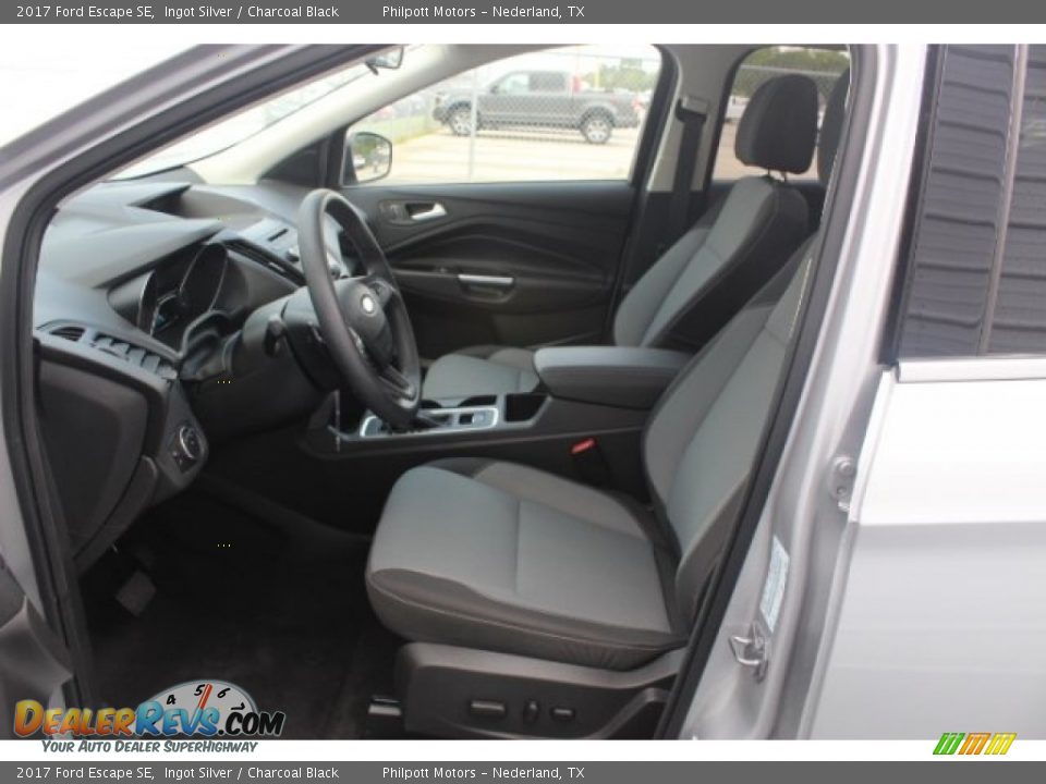 2017 Ford Escape SE Ingot Silver / Charcoal Black Photo #15