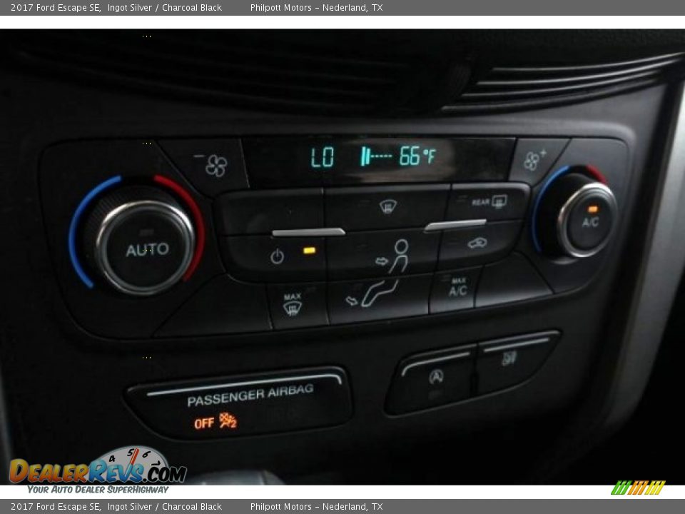 2017 Ford Escape SE Ingot Silver / Charcoal Black Photo #20