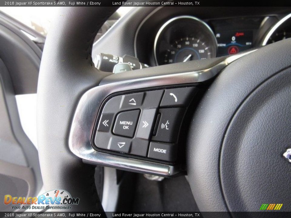 Controls of 2018 Jaguar XF Sportbrake S AWD Photo #28