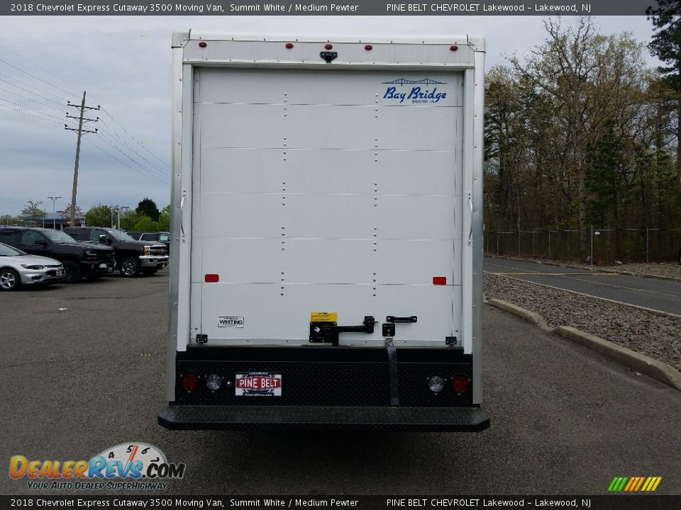 2018 Chevrolet Express Cutaway 3500 Moving Van Summit White / Medium Pewter Photo #5