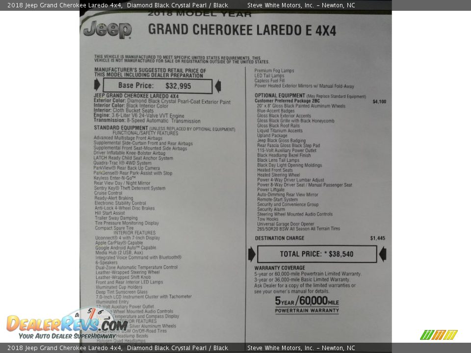 2018 Jeep Grand Cherokee Laredo 4x4 Diamond Black Crystal Pearl / Black Photo #34