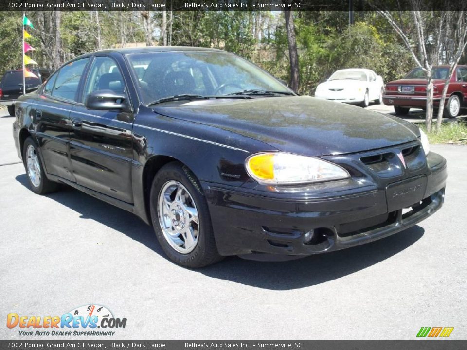 2002 Pontiac Grand Am GT Sedan Black / Dark Taupe Photo #1