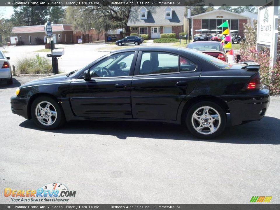 2002 Pontiac Grand Am GT Sedan Black / Dark Taupe Photo #2