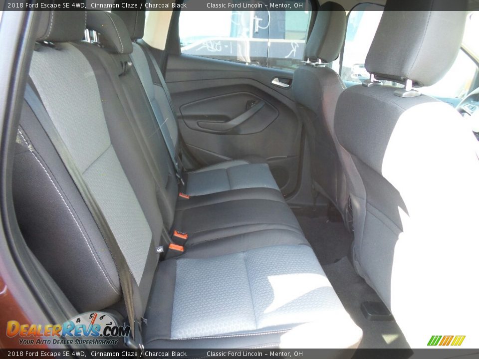 2018 Ford Escape SE 4WD Cinnamon Glaze / Charcoal Black Photo #5