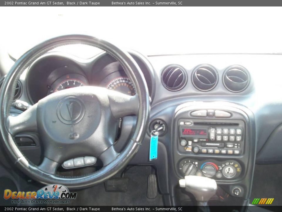 2002 Pontiac Grand Am GT Sedan Black / Dark Taupe Photo #3