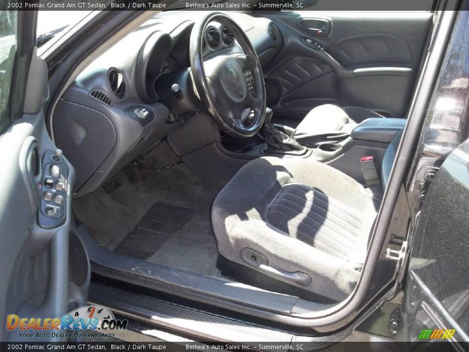 2002 Pontiac Grand Am GT Sedan Black / Dark Taupe Photo #4