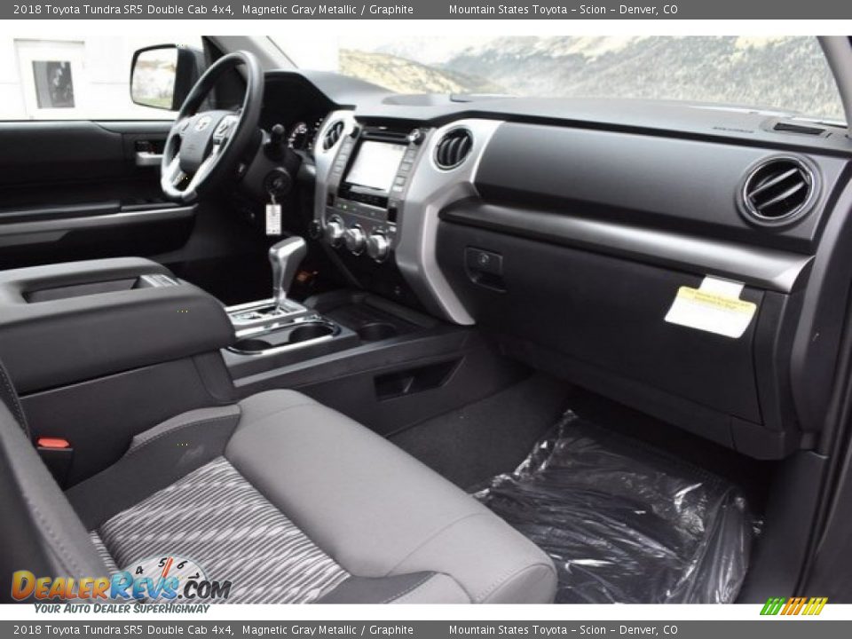 2018 Toyota Tundra SR5 Double Cab 4x4 Magnetic Gray Metallic / Graphite Photo #11
