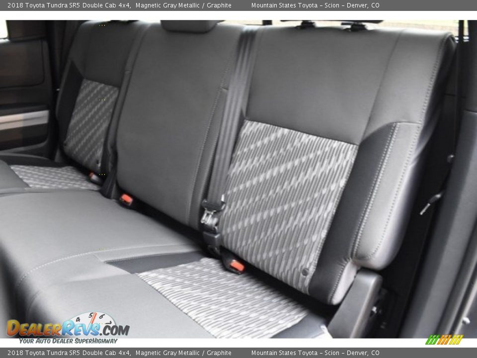 2018 Toyota Tundra SR5 Double Cab 4x4 Magnetic Gray Metallic / Graphite Photo #16